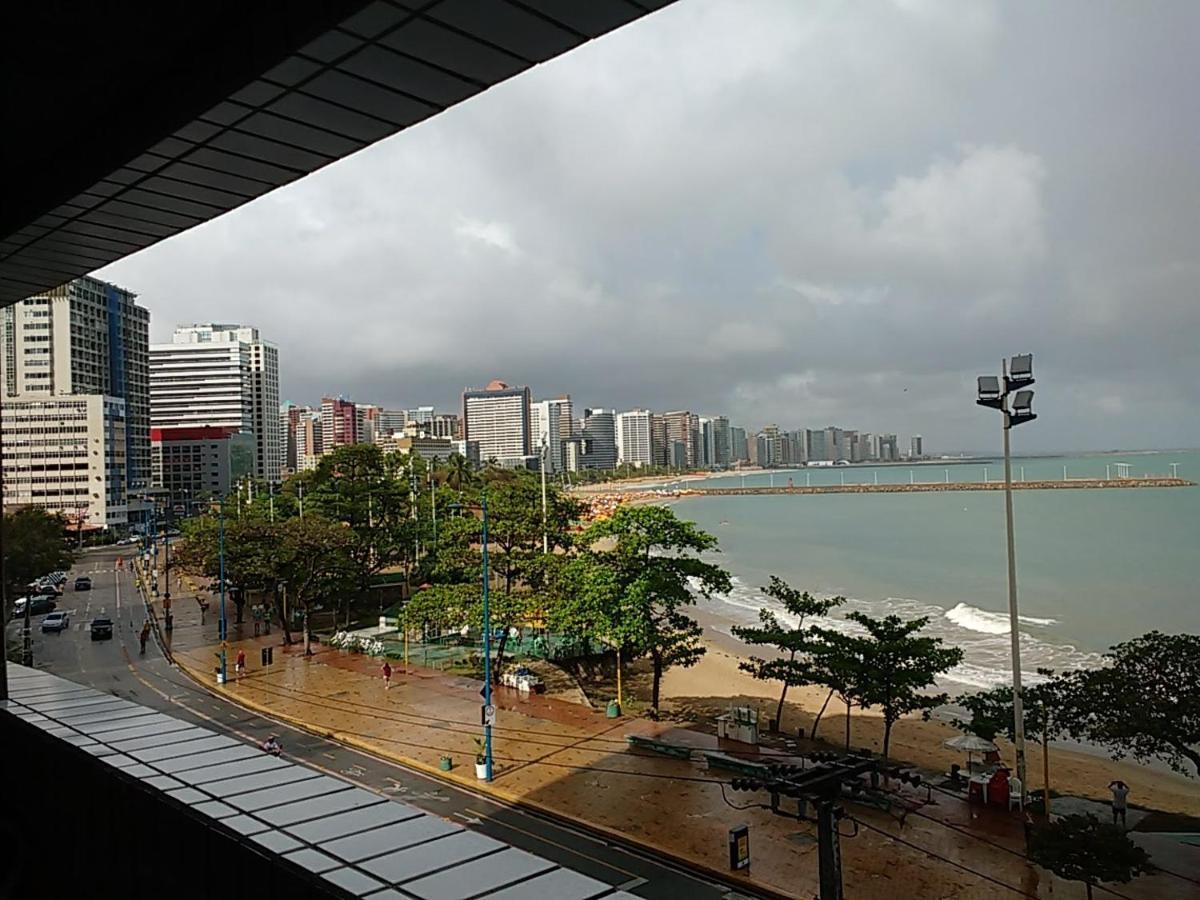Flat Particular No Blue Tree Fortaleza Luaran gambar