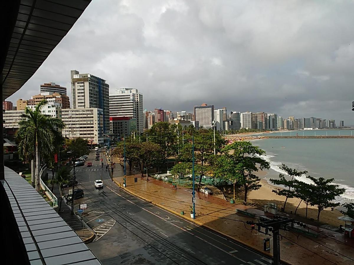 Flat Particular No Blue Tree Fortaleza Luaran gambar